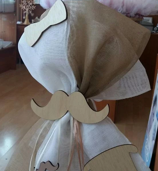 Θέμα Μουστάκι